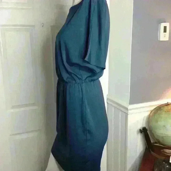 SHEIN Deep Blue/Green shift dress; Easy Care, cute, Hi-Low in Poly/Spandex blend - Picture 2 of 4